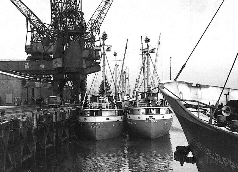 Kerst voor kustvaart in Delfzijl 3.jpg